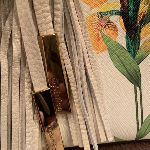 Calvin Klein White Purse - Picture 11 of 11